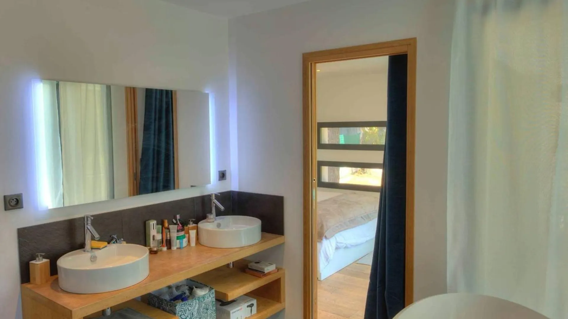Villa Familiale Avec Piscine, 4 Chambres, Bbq Et Clim A La Cadiere-D'Azur - Fr-1-770-21 Laouque 0*,