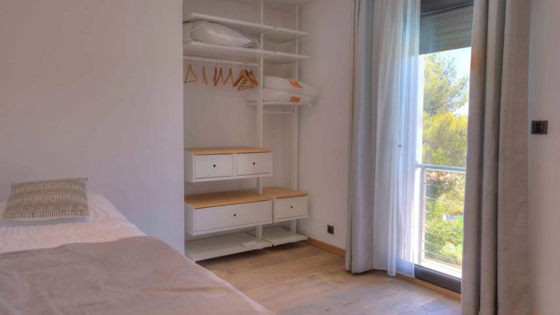 Villa Familiale Avec Piscine, 4 Chambres, Bbq Et Clim A La Cadiere-D'Azur - Fr-1-770-21 Laouque